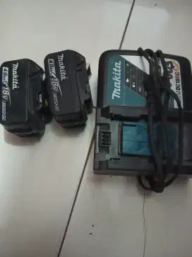 Charger dan Baterai Makita