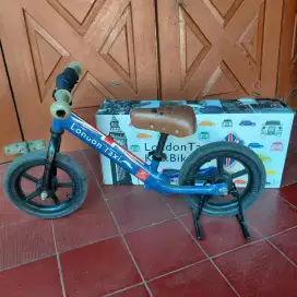 London taxi balance bike temurah se-OLX