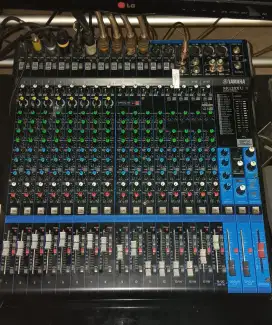 Yamaha MG20X U Mixer 20 ch, jaminan 100% original.
pemakaian pribadi