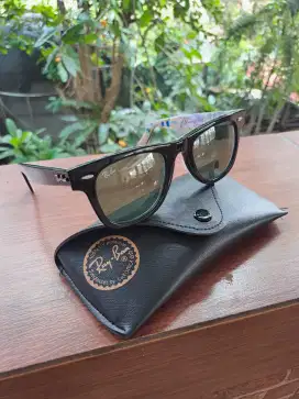 Kacamata Ray-Ban wayfarer edisi spesial kaca hitam
