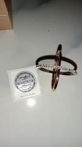 CINCIN SWAROVSKI