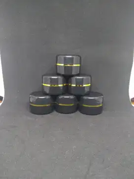 Pot Cream 12,5 Gram Hitam