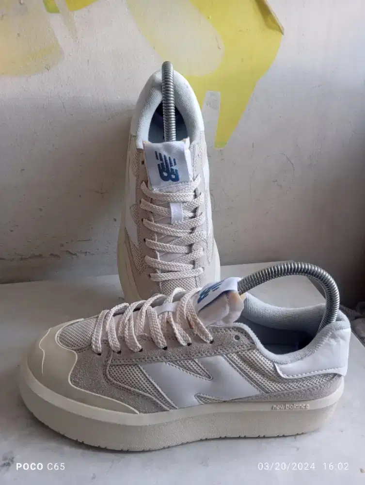 Sepatu New Balance CT302 size 37-38 mulus like new