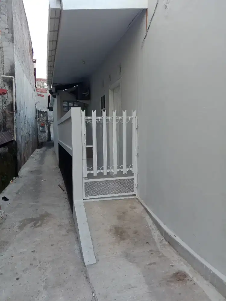 Disewakan Kost bulanan lokasi strategis di Cipinang Muara