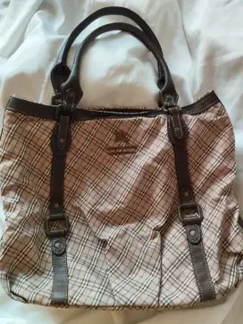 Tas Burberry ori
