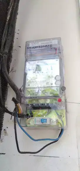 Tukang listrik dan sebagainya