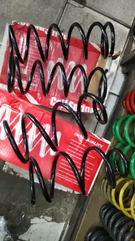 Per keong buat Nissan X-Trail T30 depan blkg merk apm naik 3cm