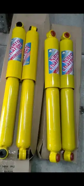 Shock old man emu buat mobil Toyota hardtop ukuran standar depan blkg