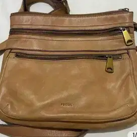 Fossil explorer size M warna Tan