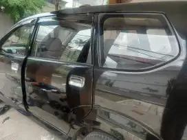 pasang atau ganti kaca film mobil panggilan