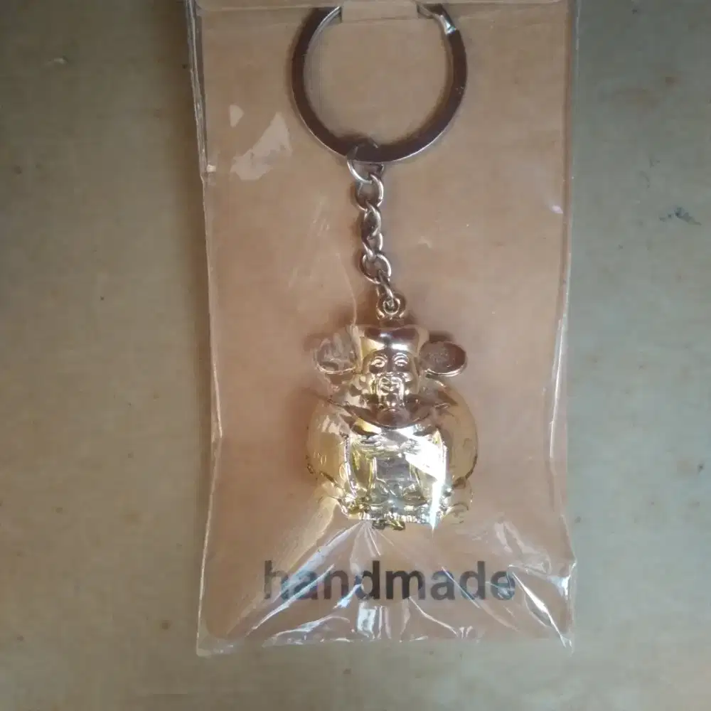 Gantungan Dewa Uang Gold Impor Antik (Vintage)