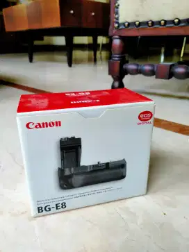 Canon Battery Grip BG - E8