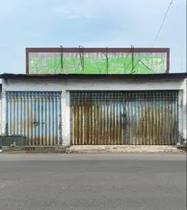 Disewakan gudang / tempat usaha di Bangkalan kota