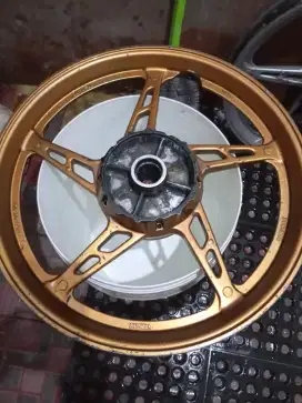 Velg MX dan Jupiter orisinil