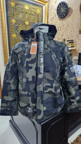 Jaket motif Army Merk watchout asli original