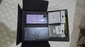 Samsung Z Flip 4 8 GB/256 GB Purple