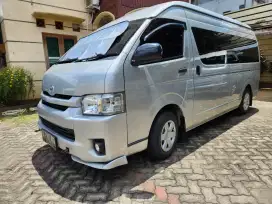 Toyota Hiace Commuter 2016 Mt