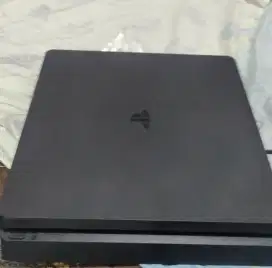 Nyari mau beli ps4 slim fat atau pro