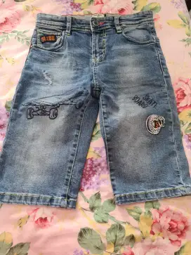 Celana jeans pendek anak laki