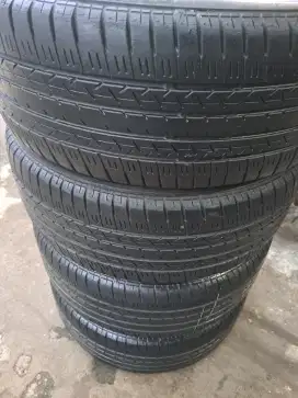 Ban 195 50 16 bridgestone turanza er33 yaris trd sienta dll