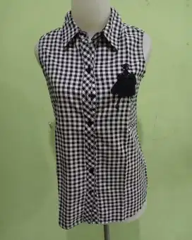 Blouse Kotak Black