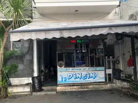komisi antar air isi ulang ( dua ribu per galon)