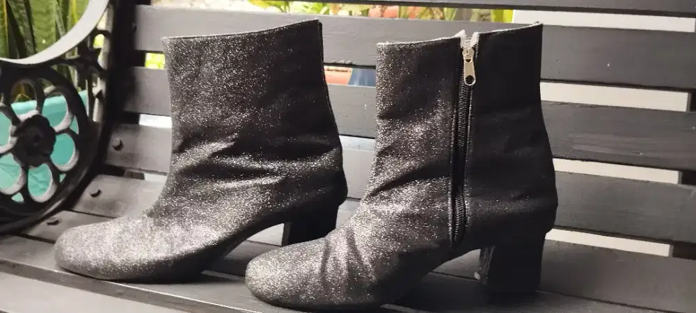 sepatu boot wanita