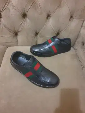 Mulus .authentic sepatu .slip on gucci size 44 fit 43