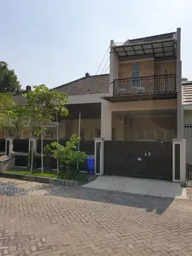Dijual Rumah favorit Pusat Kota Gresik Perum GKB