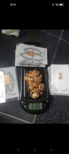 Terima jual beli emas dan berlian tanpa surat dengan harga tinggi.