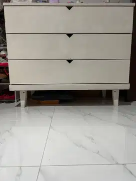 Lamari Anak Kayu Solid (minimalis)