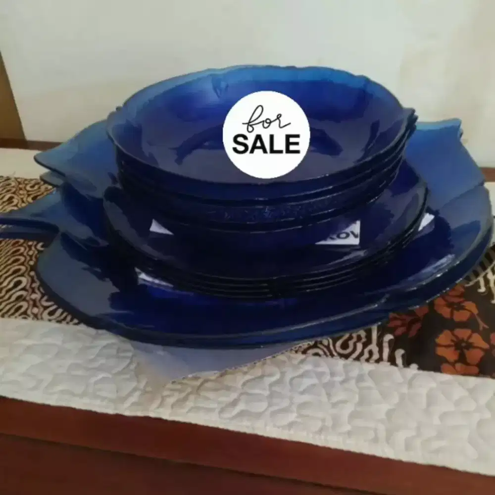 Piring piring Arcoroc