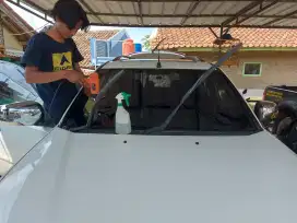 spesialis panggilan kaca film mobil
