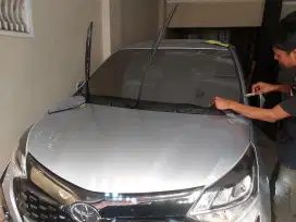 kaca film mobil panggilan ke lokasi anda