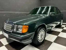 Mercedes Benz W124 300E Boxer A/T 1990 Original Odo 60rb