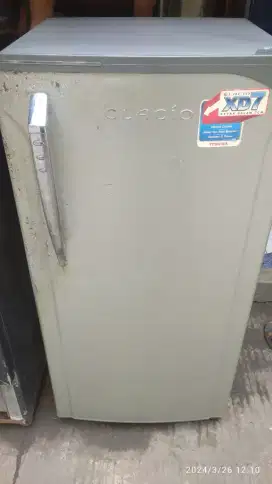Kulkas Toshiba Glacio normal siap pakai