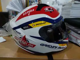 Rsv f550 spesial edition gresini moto gp (Helm langka)