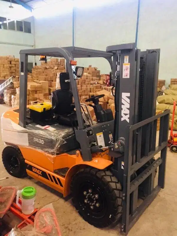 Forklift Disel Kapasitas 3 Tinggi 3 Meter Mesin Isuzu Jepang
