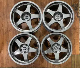 OZ Chrono 18x8.5-9.5 (PCD 5x120)