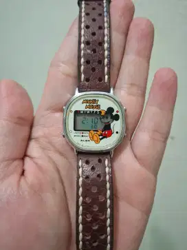 Jam mickey mouse