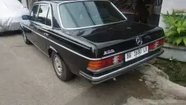 Mercedes tiger 200  w123, tahun 86