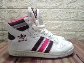 Adidas Forum Size 36