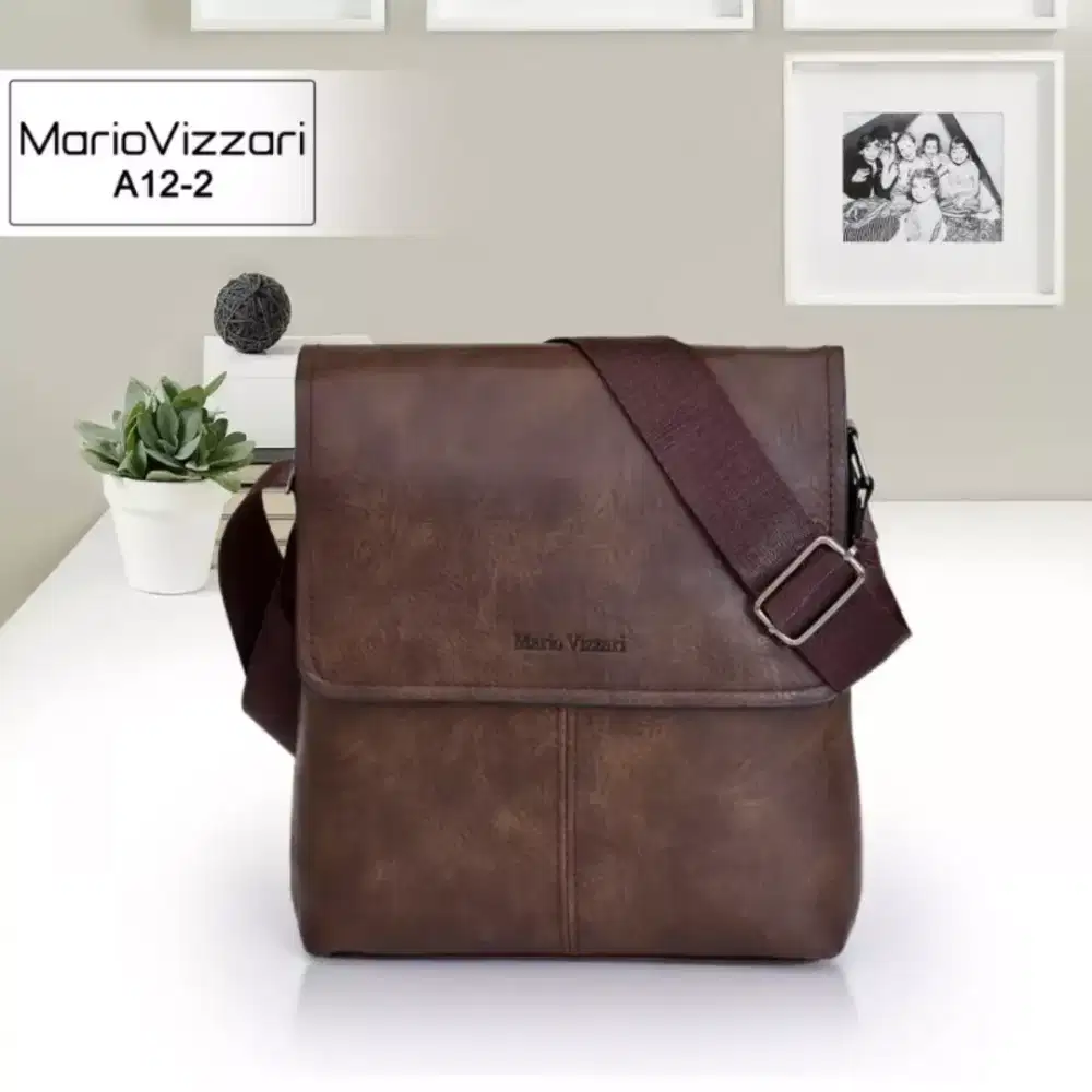 Tas kulit warna maron