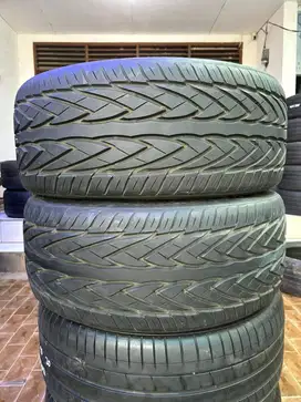 Ban Toyo Proxes4 255 35 r22 2pcs