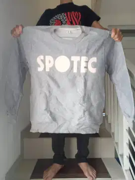 Satu setel training abu Spotec
