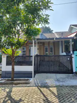 Rumah cantik siap huni murah di citra indah city