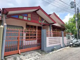 Rumah Luas dan Strategis dekat Jalan Magelang