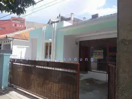 Jual rumah baru Renovasi SHM  area Cikaso Supratman Bandung