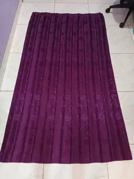 Korden baru warna ungu ukuran 100x190 cm