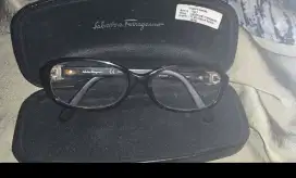 Kacamata Salvatore Ferragamo
